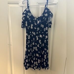 Cute Charlotte, Russe dress navy and white. Size.XS